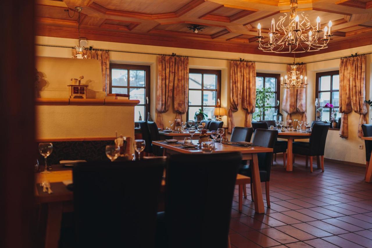 Landhotel Neukirchner Hof Neukirchen Bei Sulzbach-Rosenberg Ngoại thất bức ảnh
