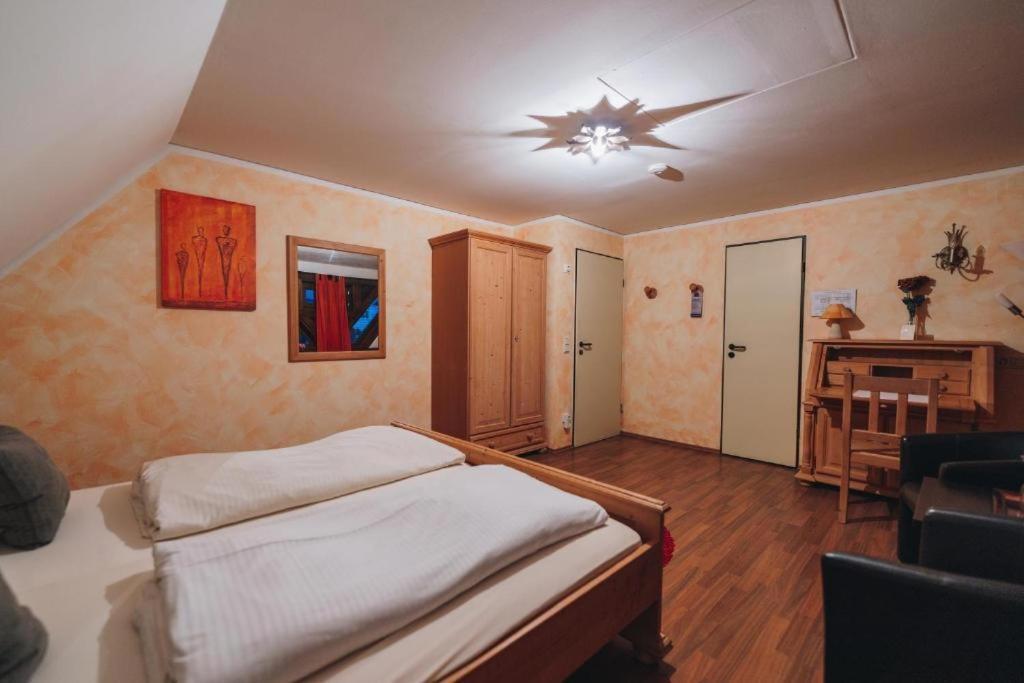 Landhotel Neukirchner Hof Neukirchen Bei Sulzbach-Rosenberg Ngoại thất bức ảnh